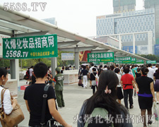 �𱬾W(w��ng)�Q�Ĵ��ÿһ��Ư����