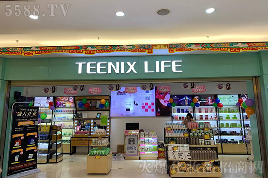 開進(jìn)口化妝品店,加盟小資生活美妝讓你無(wú)憂開店 開進(jìn)口化妝品店,加盟小資生活美妝讓你無(wú)憂開店