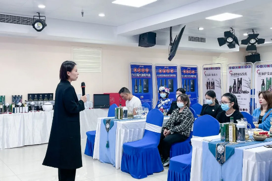 δ��(bi��o)�}-34