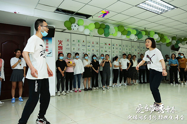 �\�ӽ≺����ӵ������𱬾W(w��ng)�����\�� ���ഺ��5���\�����Օ��A�M�e�k