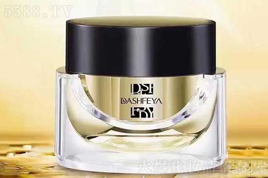 黛詩(shī)妃婭富勒烯精華保濕霜 黛詩(shī)妃婭富勒烯精華保濕霜