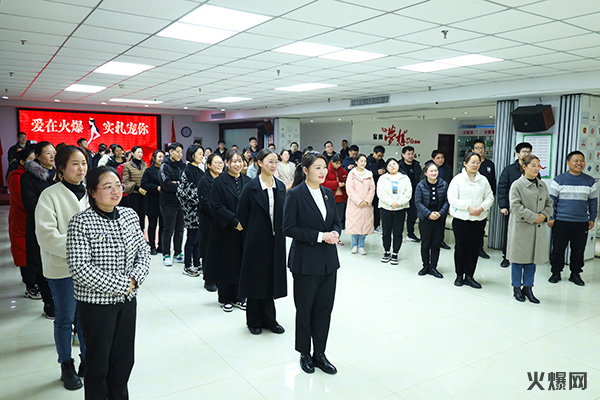 �펽�`���A�������»𱬣��𱬾W(w��ng)��T���l(f��)��Ů��(ji��)�YƷ��