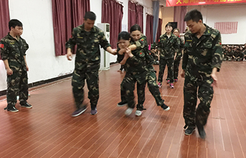 �����X(ju��)�ѡ��Ʊ��O�����@һ·�҂��A��Ư����