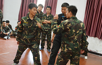 �A�ܣ�����˼�S����������(y��ng)�ٶ����l(f��)չ���ن���(d��ng)������