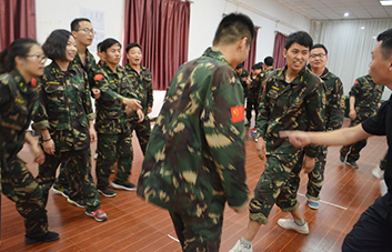 �A��·�ϣ���Ҫ���Լ���